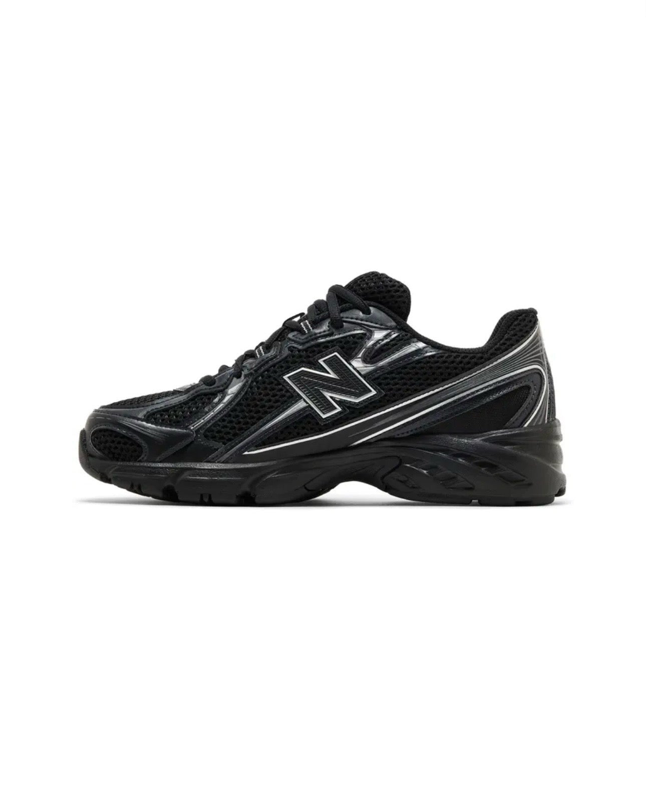 New Balance 740 “Black Silver Metallic”